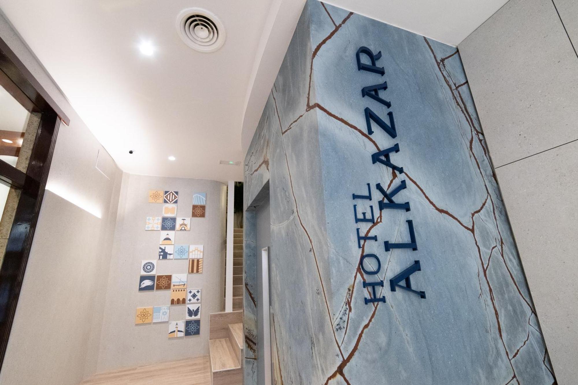 Hotel Alkazar Valencia Exteriör bild
